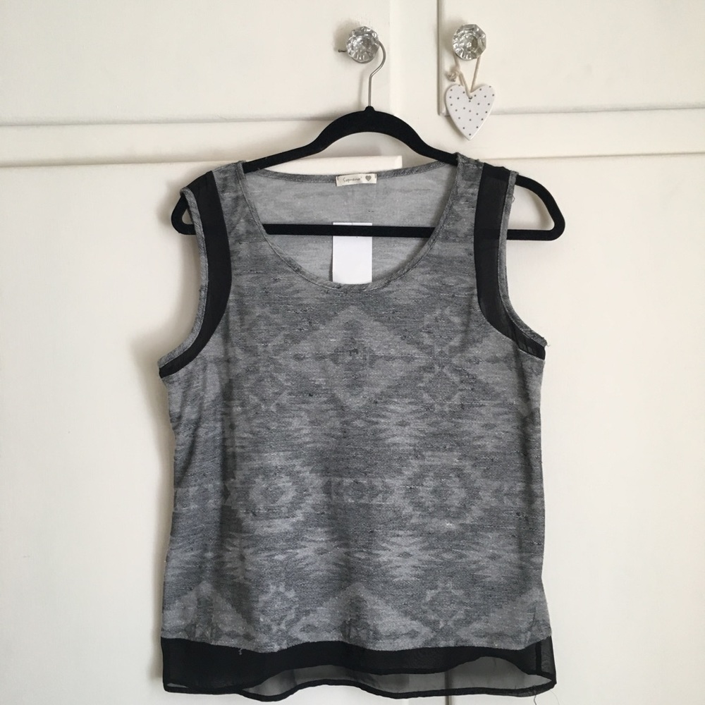 Soprano Tribal Knit Sleeveless Tank Top Large NWT